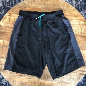 Lululemon Core Short *linerless 11” inseam Sz L
